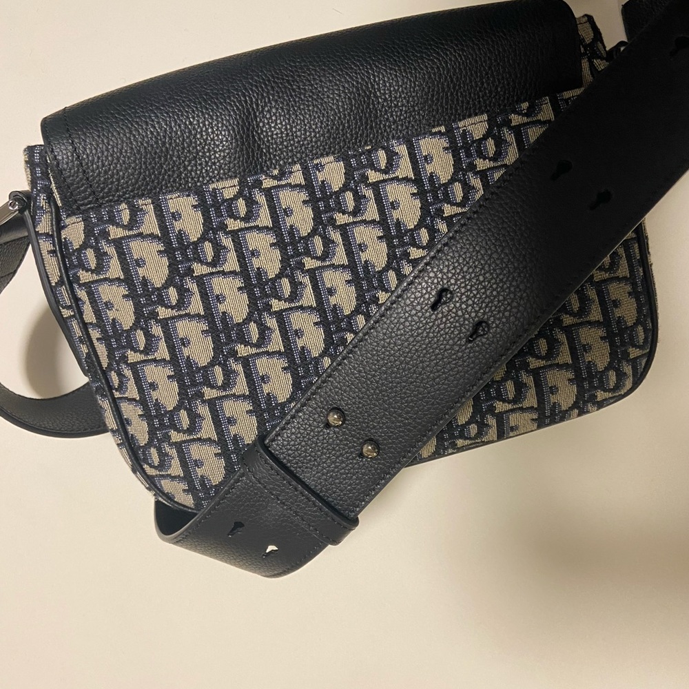 Christian Dior - Oblique Saddle Messenger Bag - Picture 4 of 7